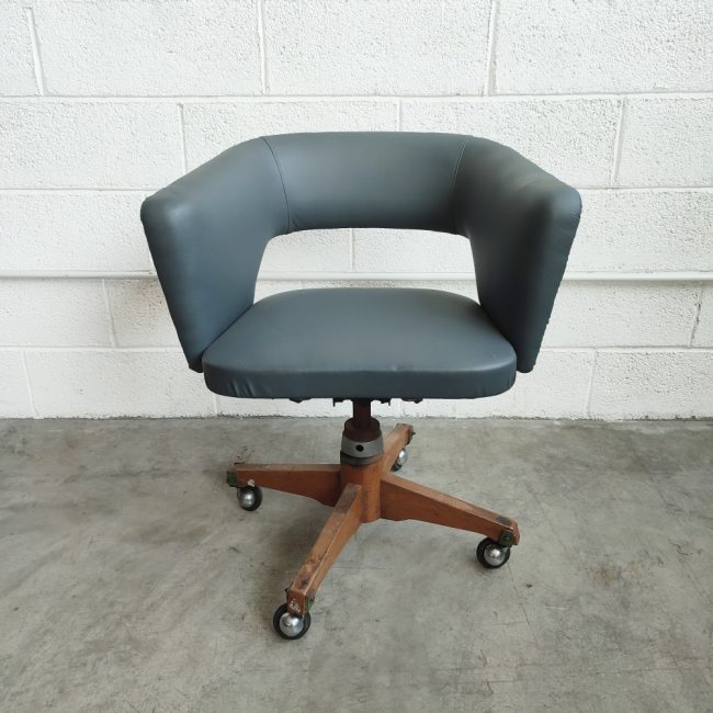 industrial chiar