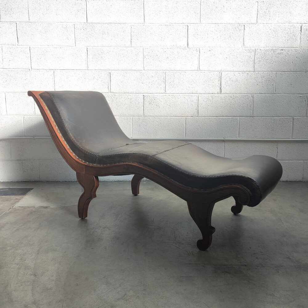 chaise longue