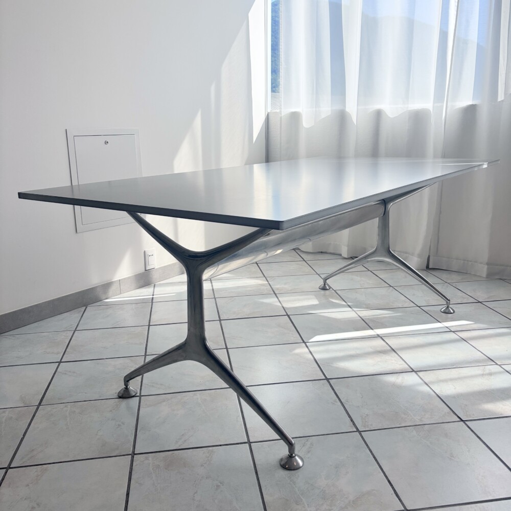 Tavolo Alias Frametable in alluminio