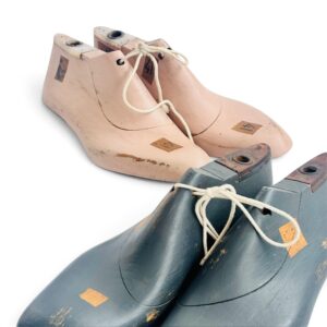 forma scarpe da calzolaio in legno vintage