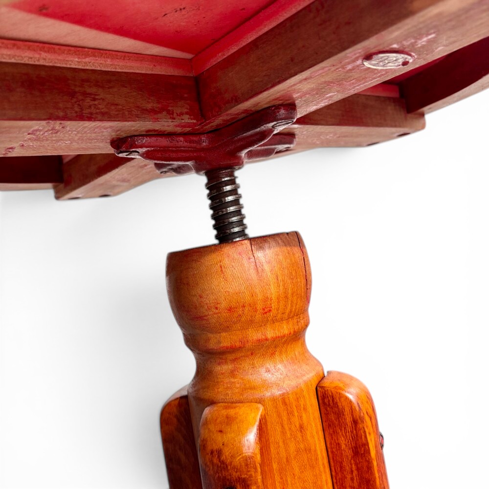 sgabello in legno vintage regoalbile in stile thonet